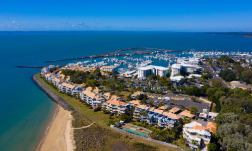 Hervey Bay in the Burnett region showing town and the wide bay